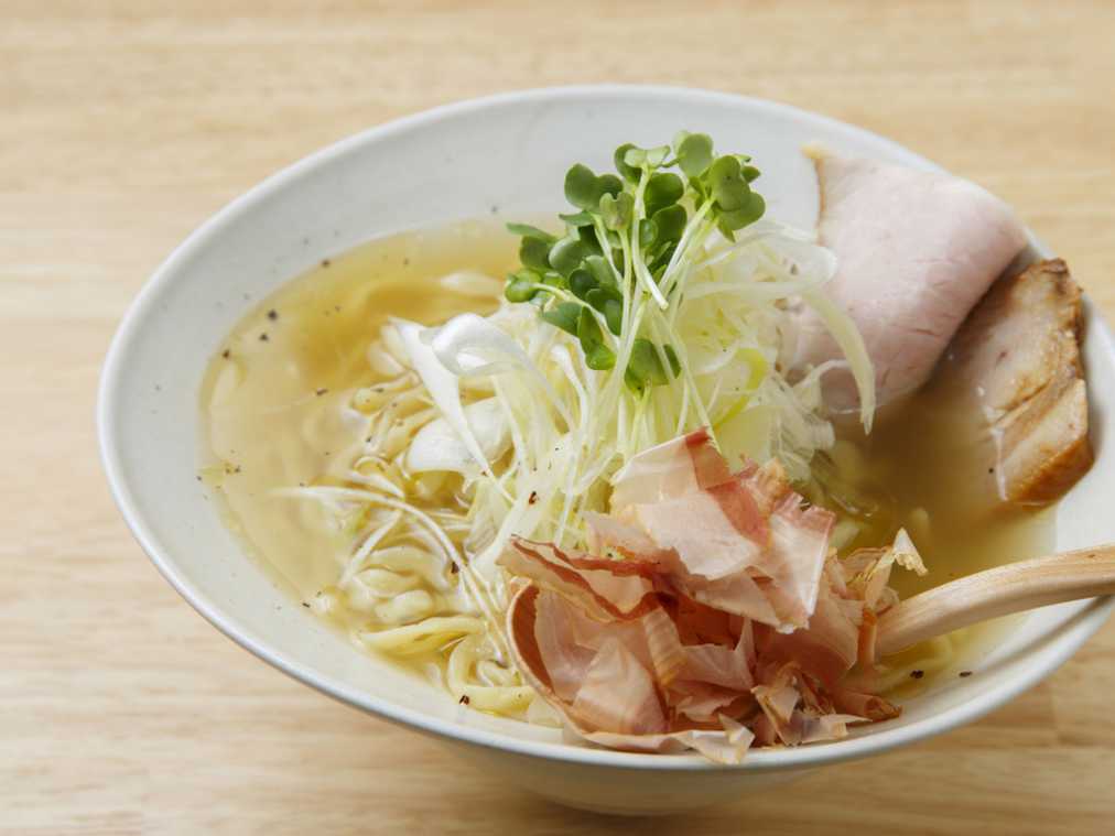 こはく ラーメン 900円