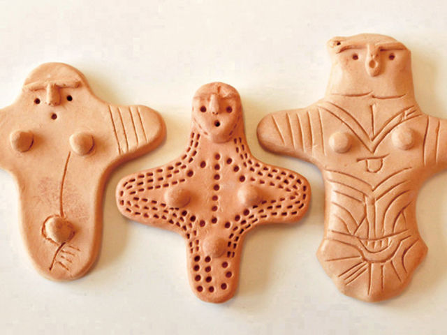 巨大ランドマークをめぐって青森タウンのアート＆文化をチェック！