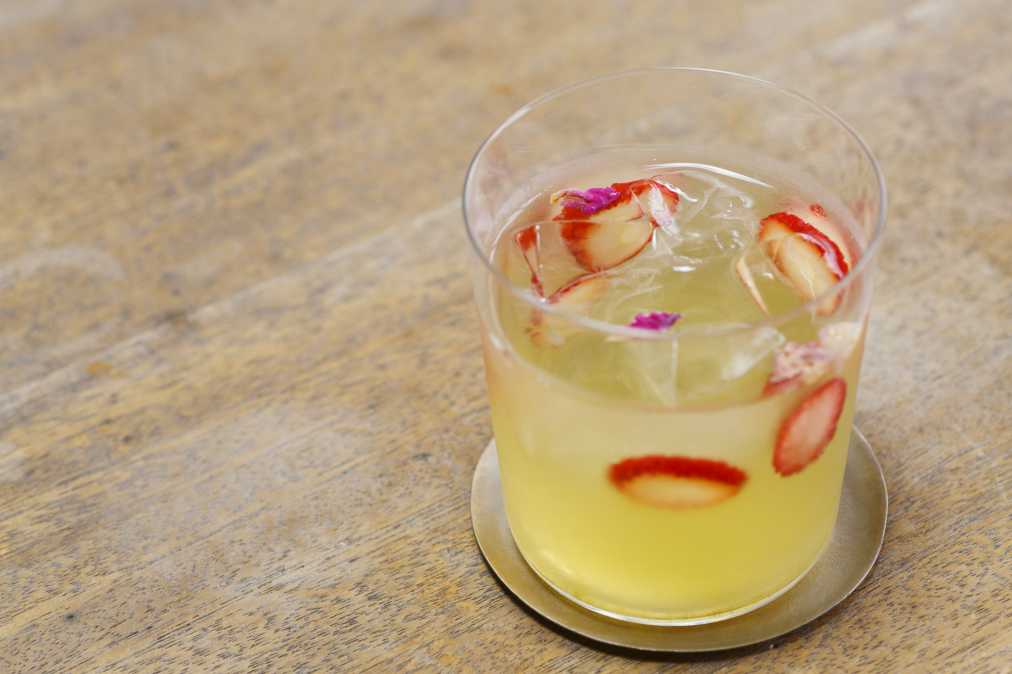 「苺ローズ煎茶」650円(季節限定)