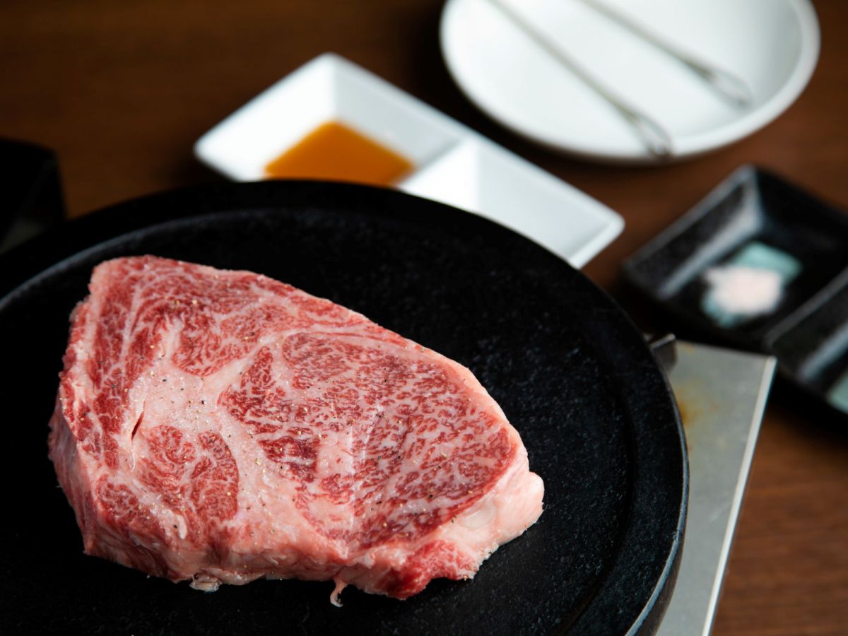 究極A5番和牛ステーキ リブロースステーキ 250g　4860円