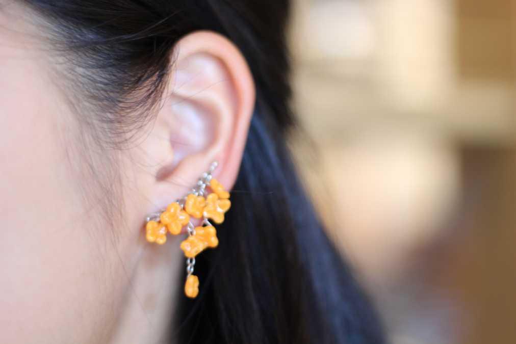 レディ オーキッドの標本箱　キンモクセイ イヤークリップ 3600円