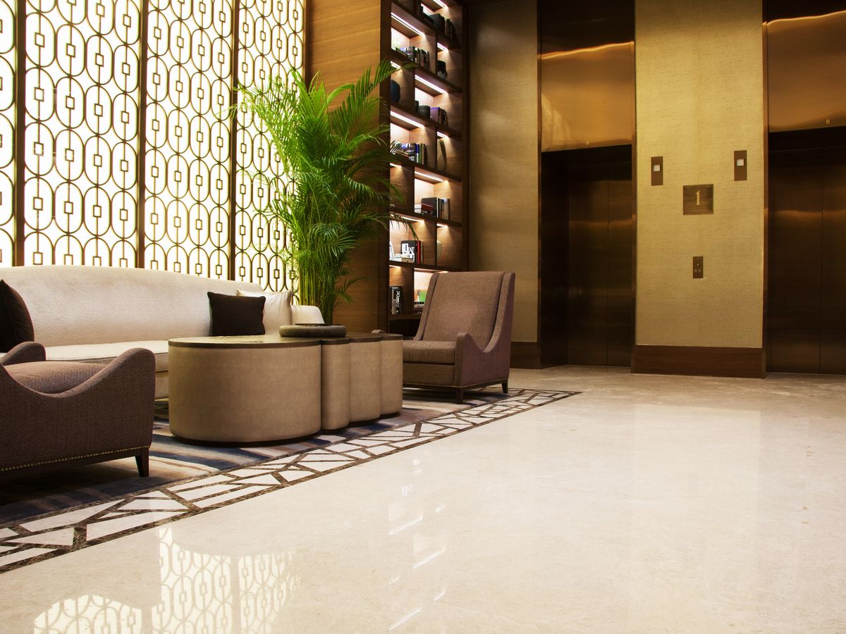 August_0802 / Shutterstock