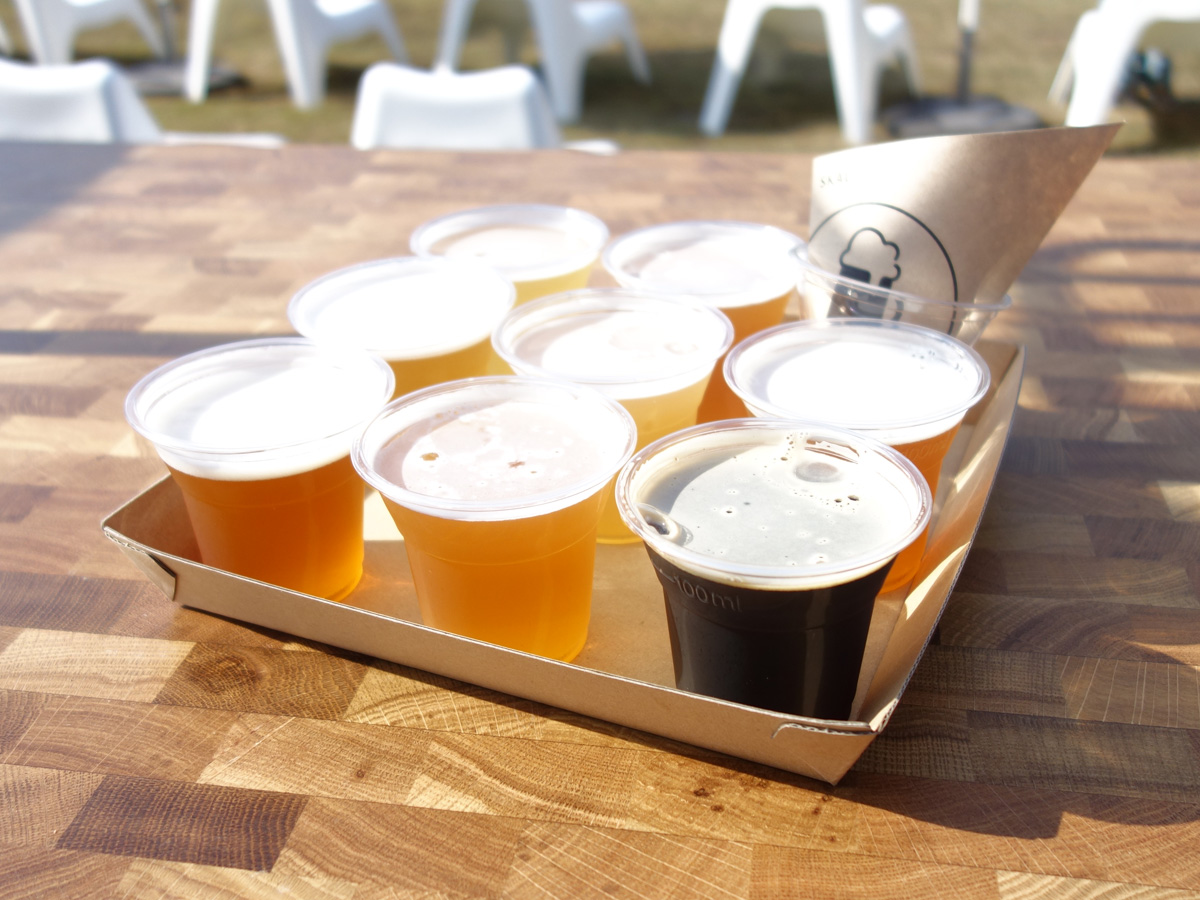 飲み比べSET8種 2600円（3種は950円）