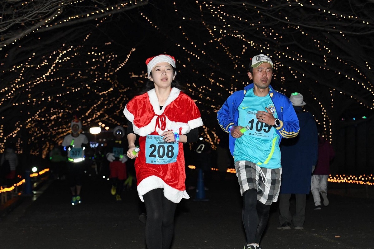 （イルミネーションリレーマラソン過去の様子） 