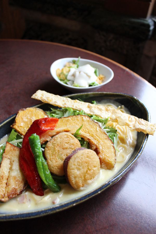 白みそ豆乳の京野菜パスタ1340円